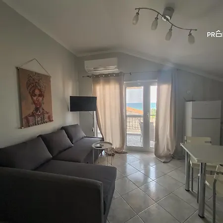 Apartament Sofia's Seafront House #propertly